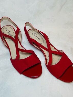 Life Stride Red Crisscross Slingback Sandals 8M